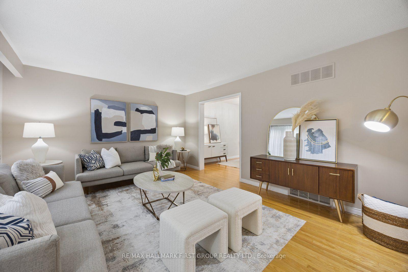 Photo 7 of 920 Essa Crescent, Pickering, West Shore — HOMEH