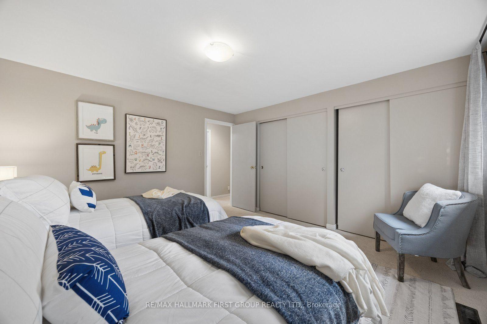 Photo 29 of 920 Essa Crescent, Pickering, West Shore — HOMEH