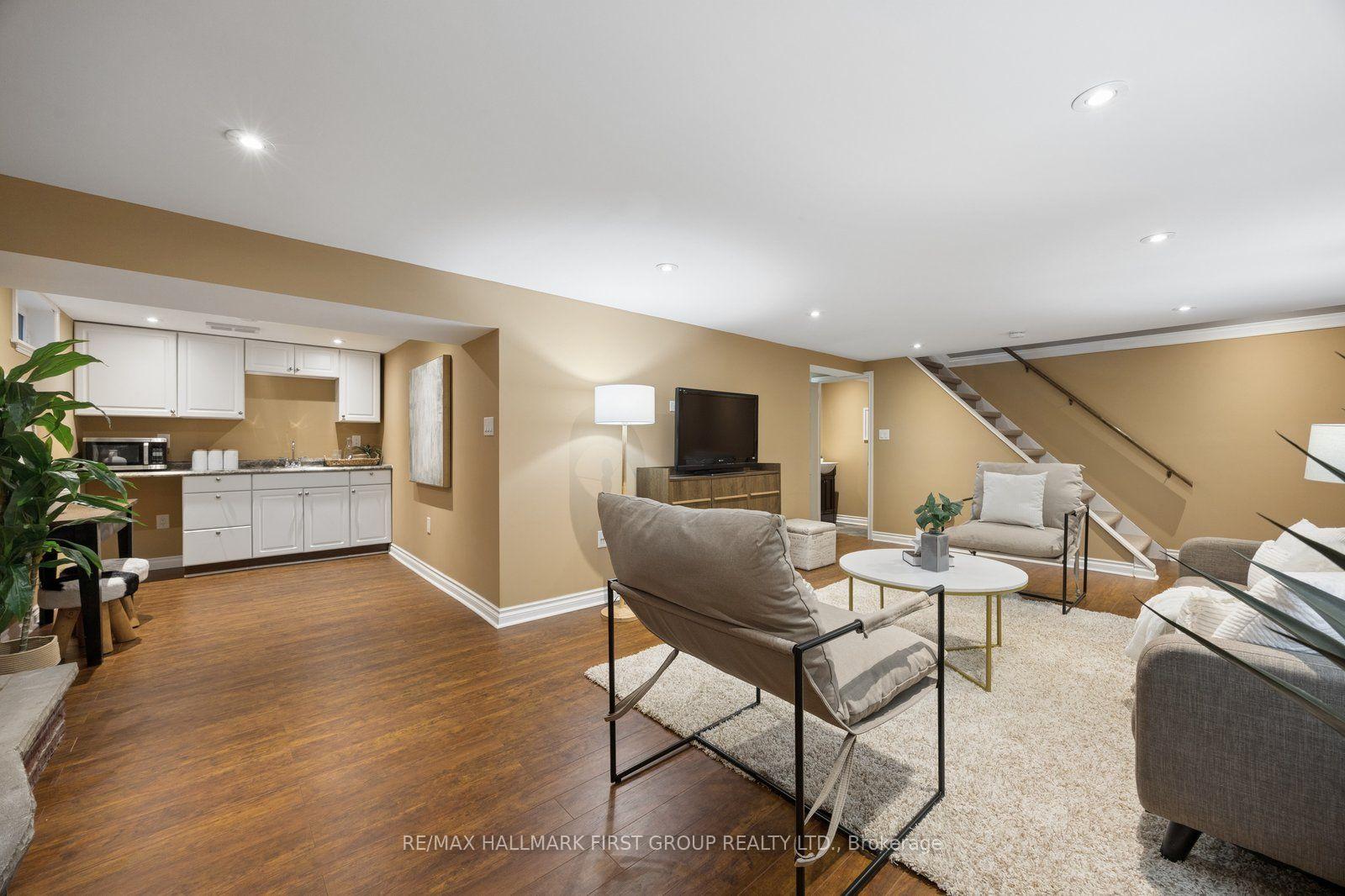 Photo 33 of 920 Essa Crescent, Pickering, West Shore — HOMEH