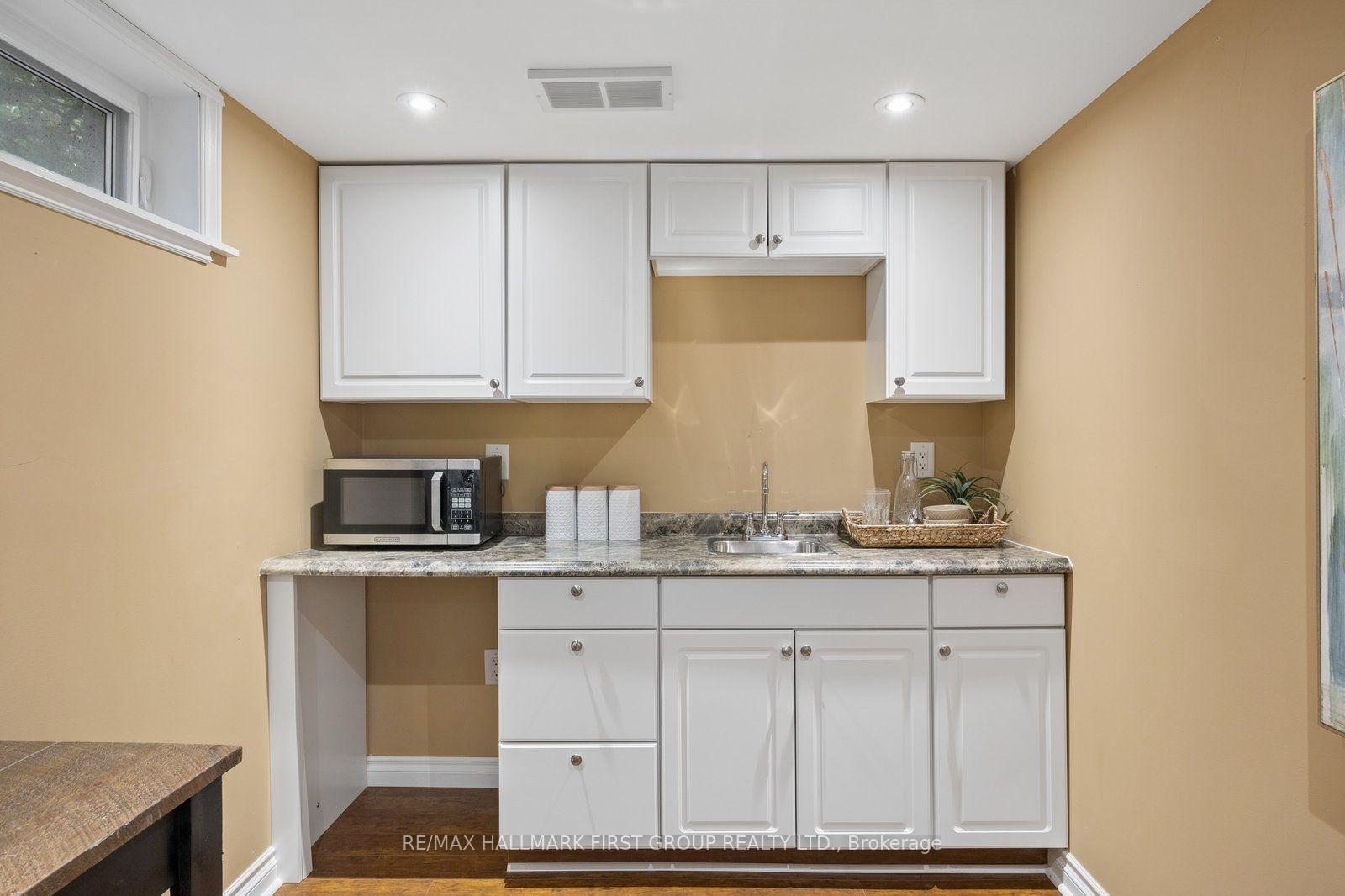 Photo 35 of 920 Essa Crescent, Pickering, West Shore — HOMEH