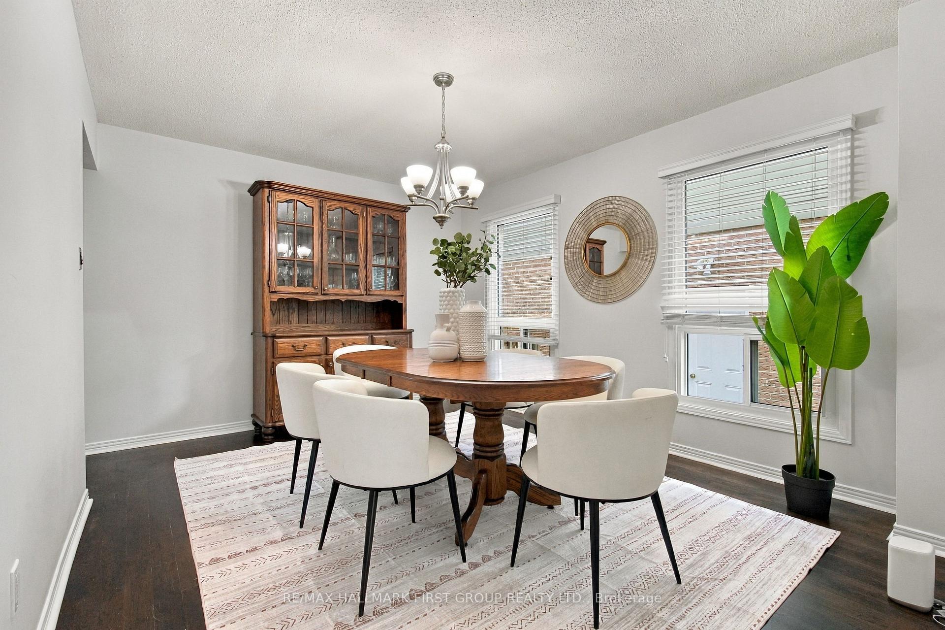 Photo 8 of 1518 Rawlings Drive, Pickering, Liverpool — HOMEH