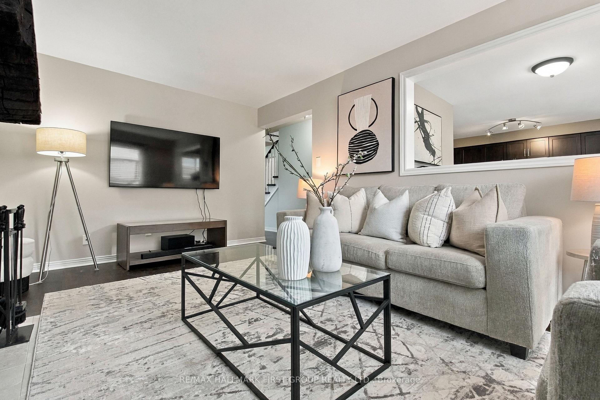 Photo 10 of 1518 Rawlings Drive, Pickering, Liverpool — HOMEH