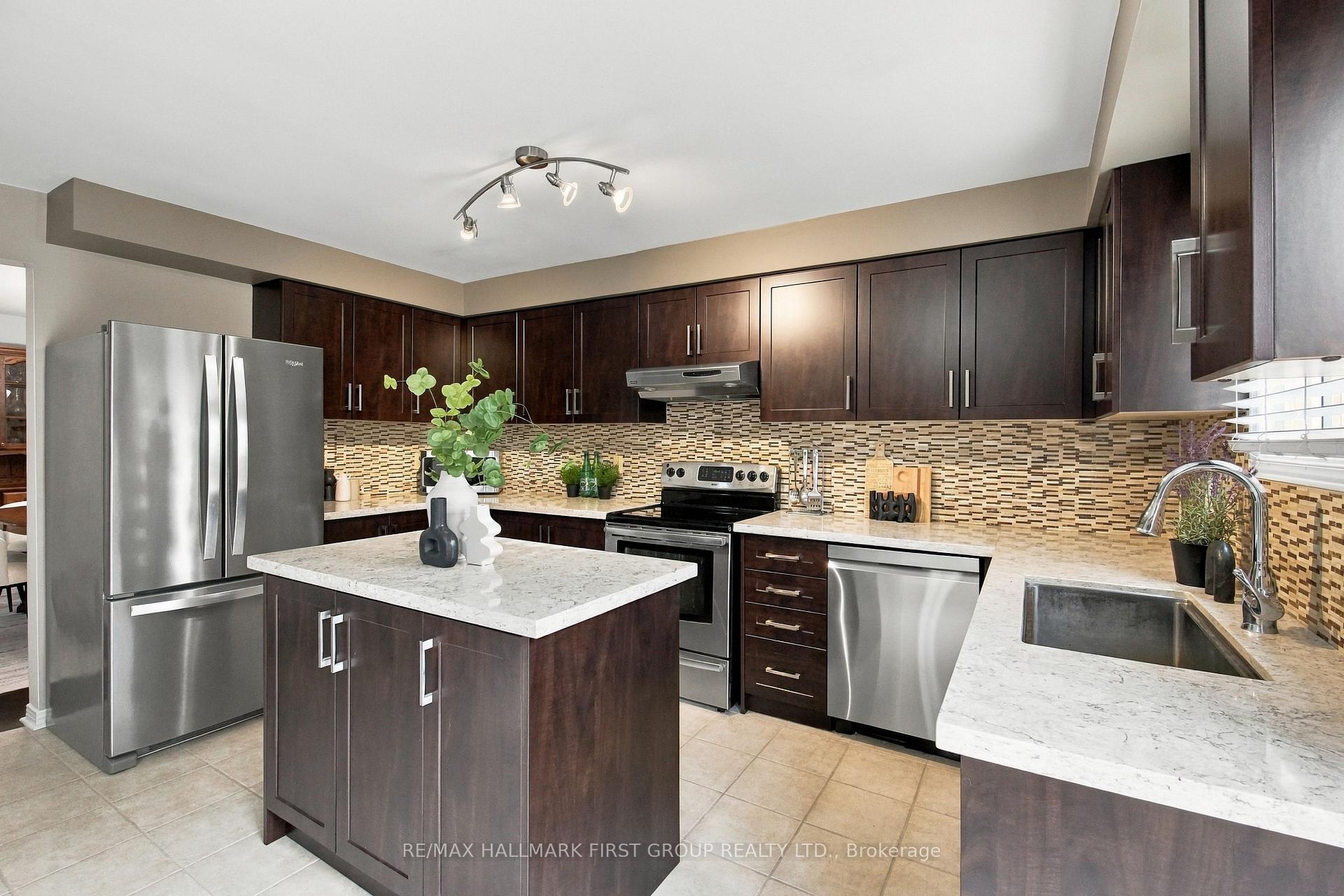 Photo 11 of 1518 Rawlings Drive, Pickering, Liverpool — HOMEH