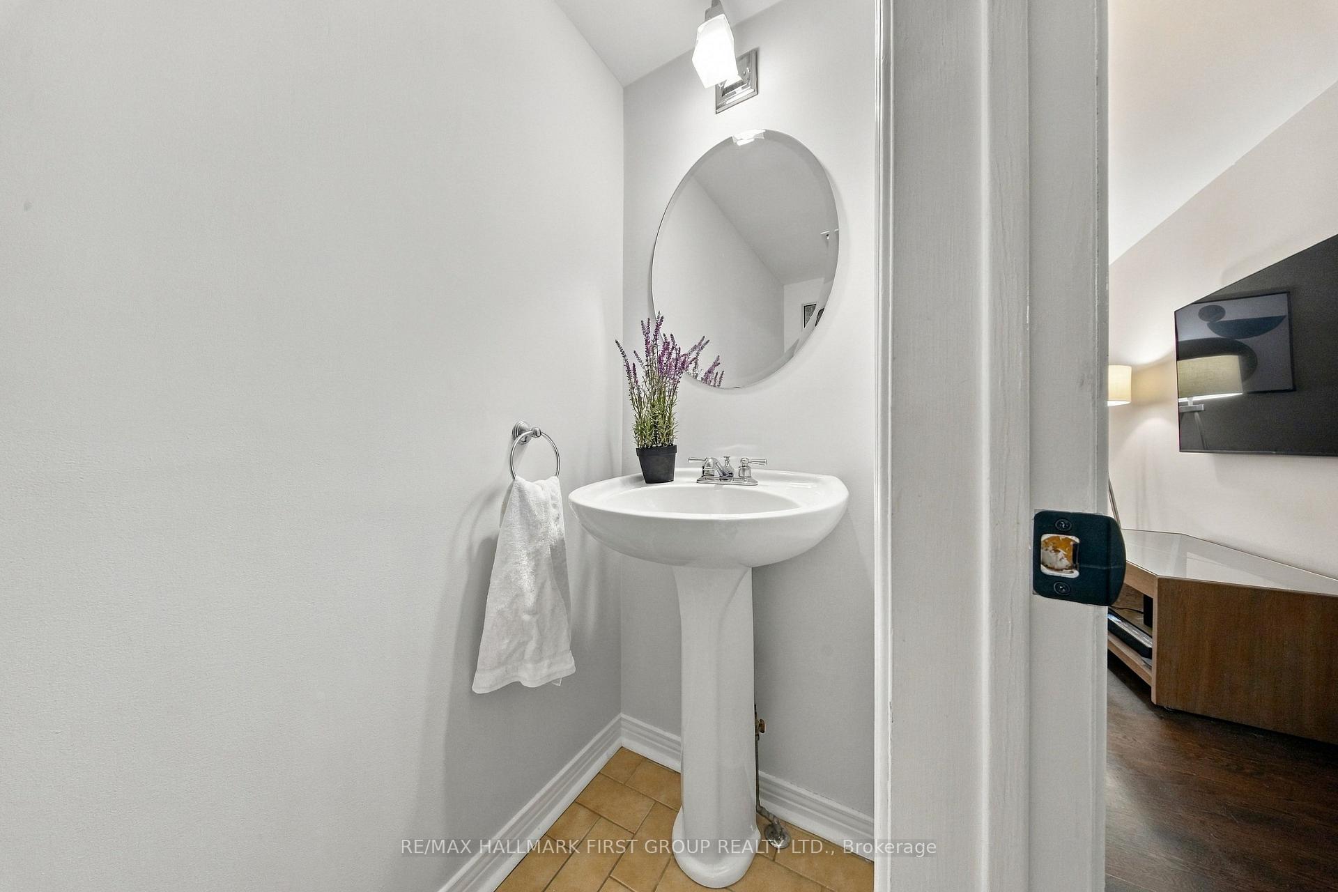 Photo 15 of 1518 Rawlings Drive, Pickering, Liverpool — HOMEH