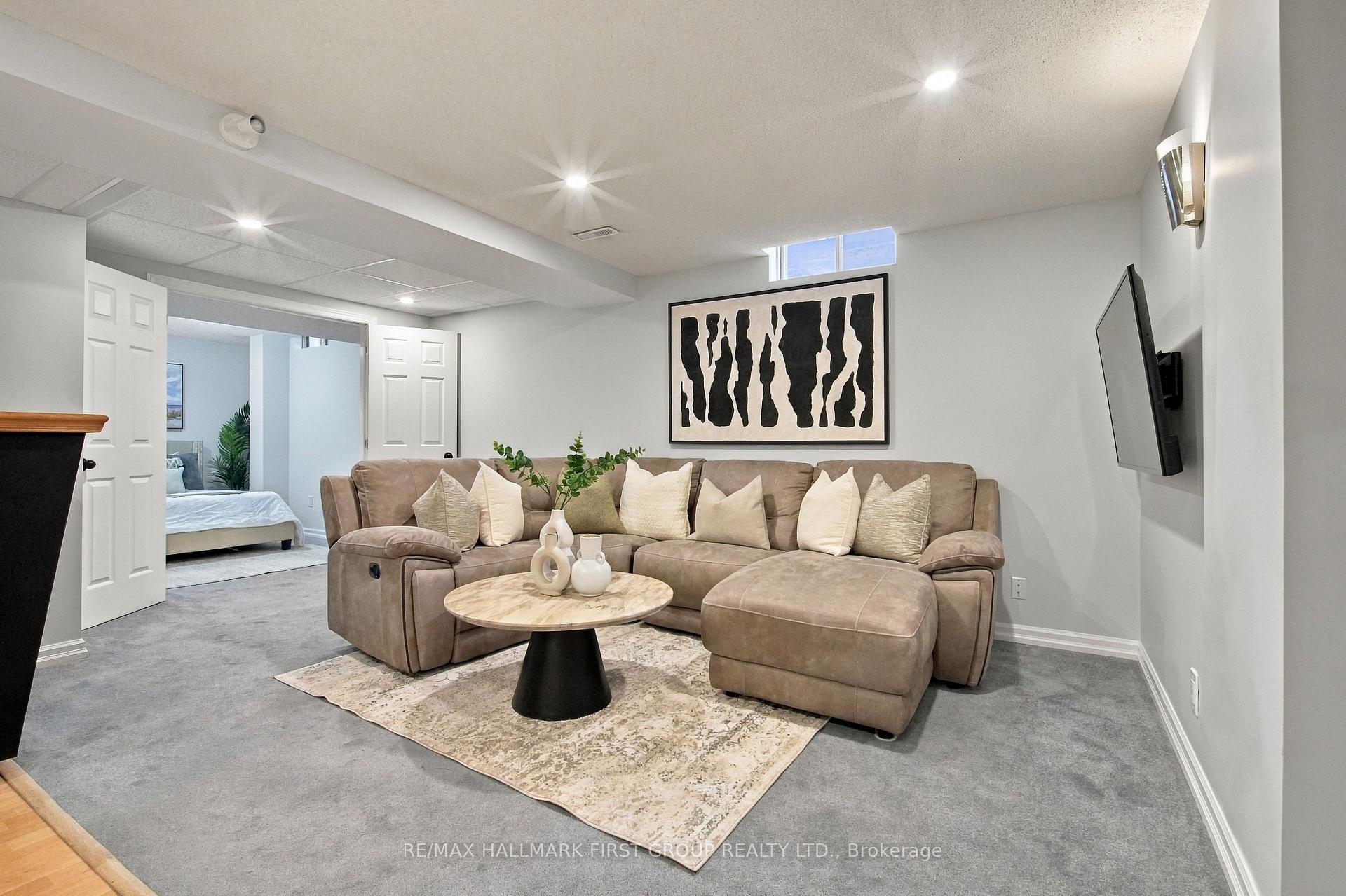 Photo 24 of 1518 Rawlings Drive, Pickering, Liverpool — HOMEH