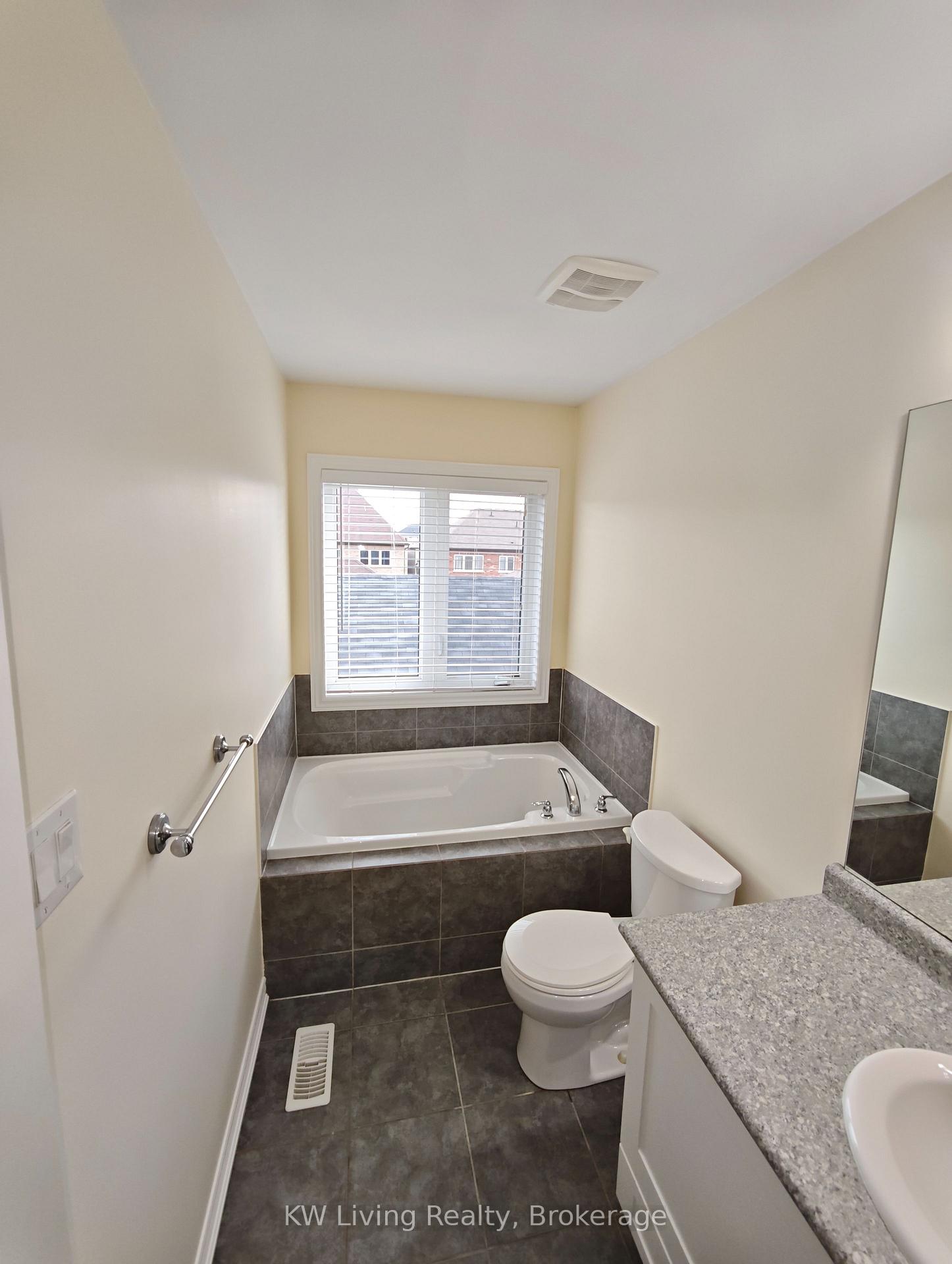 Photo 19 of 109 Cornwall Drive, Markham, Cornell — HOMEH