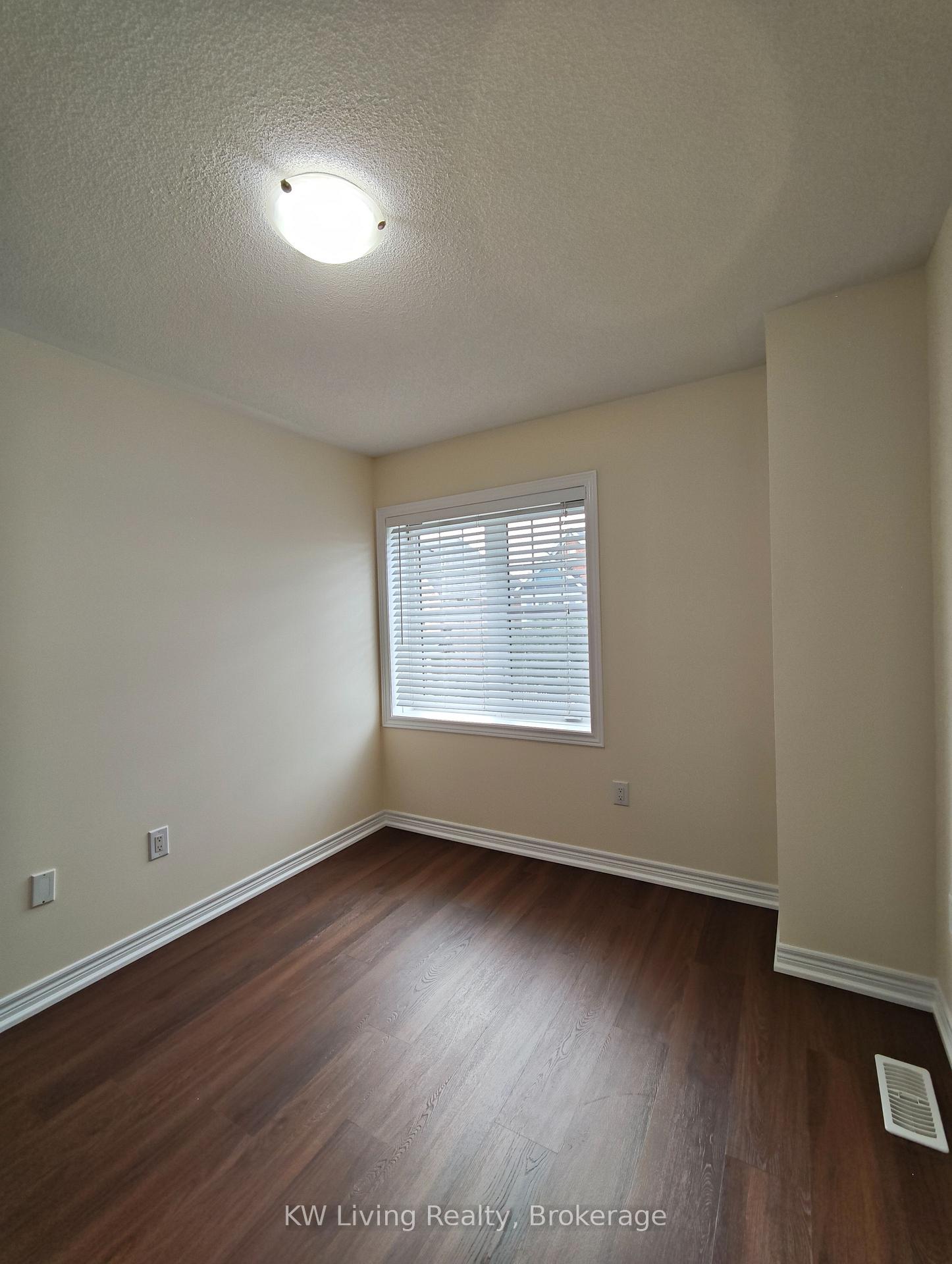 Photo 23 of 109 Cornwall Drive, Markham, Cornell — HOMEH