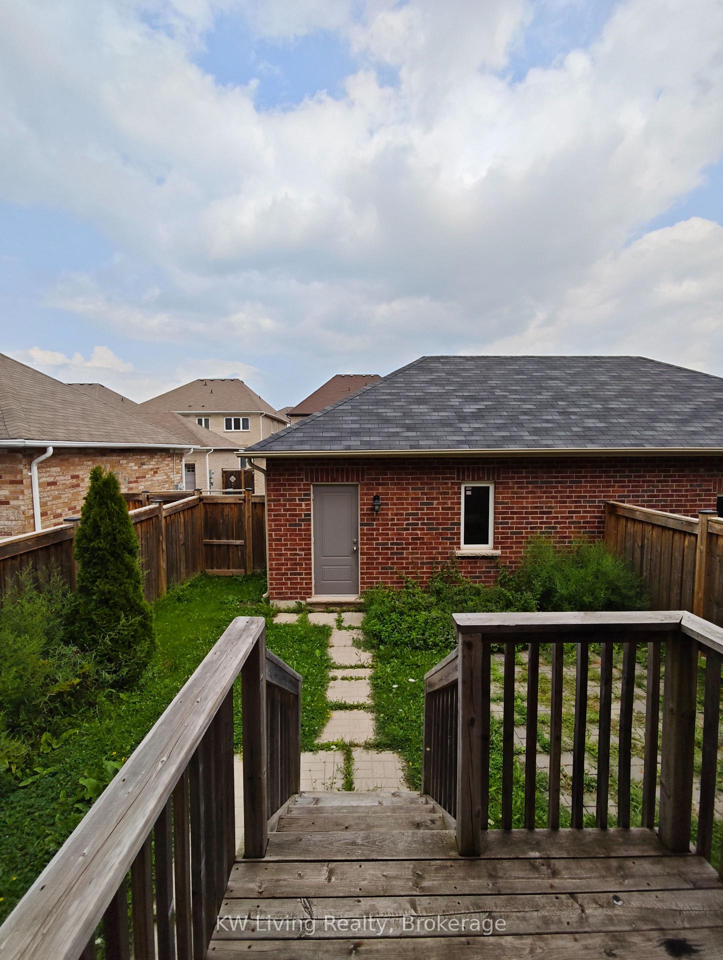 Photo 32 of 109 Cornwall Drive, Markham, Cornell — HOMEH