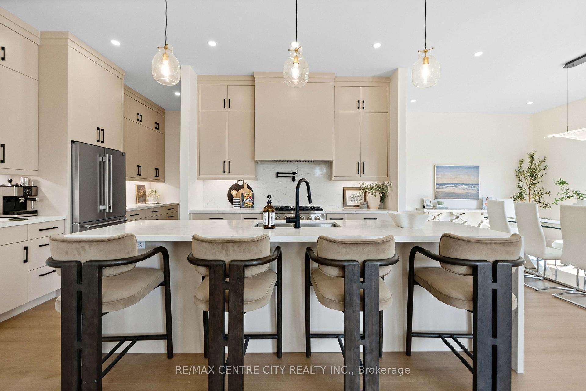 Photo 8 of 53900 Heritage Line, Bayham, Richmond — HOMEH