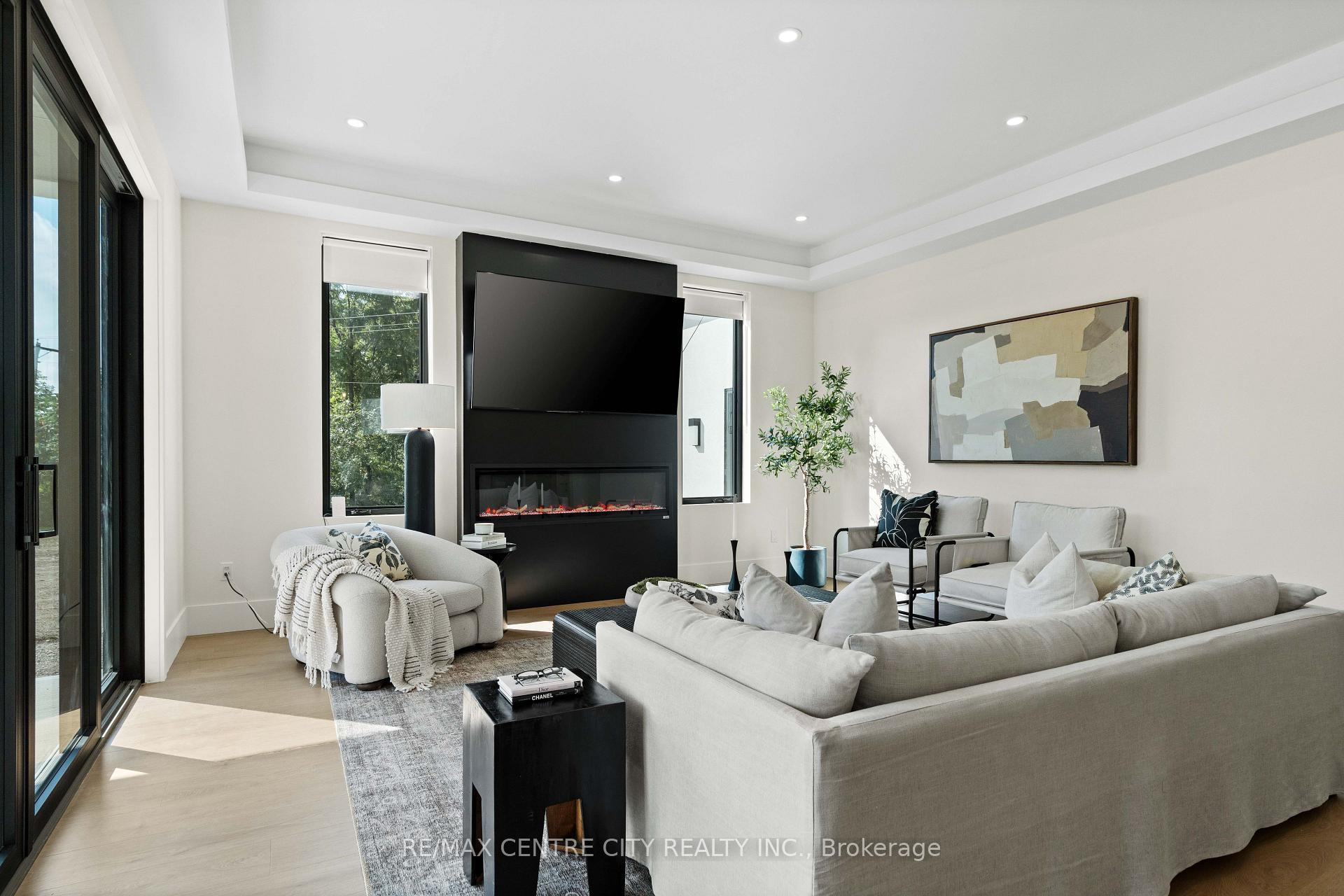 Photo 19 of 53900 Heritage Line, Bayham, Richmond — HOMEH