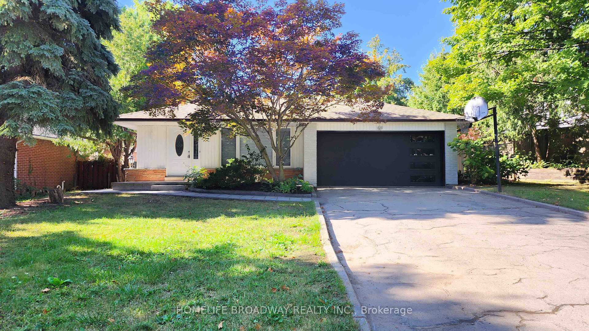 Photo of Unit (Main), 23 Southdale Drive