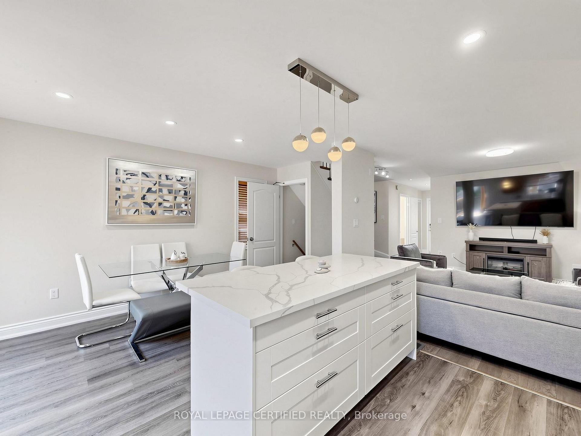 Photo 10 of 102 Grapevine Road, Caledon, Bolton West — HOMEH