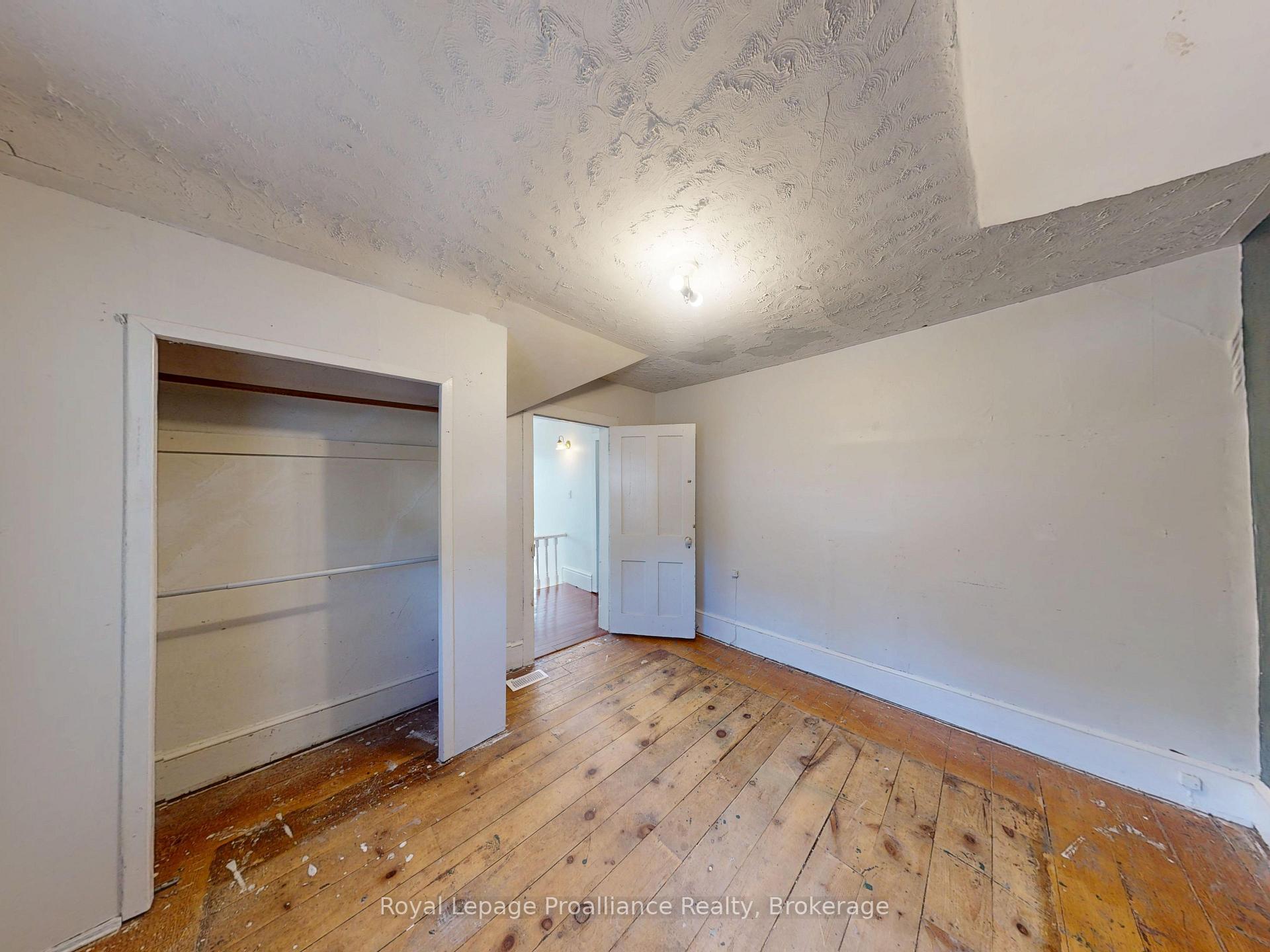 Photo 19 of 166 Burnham Street, Belleville, Belleville Ward — HOMEH