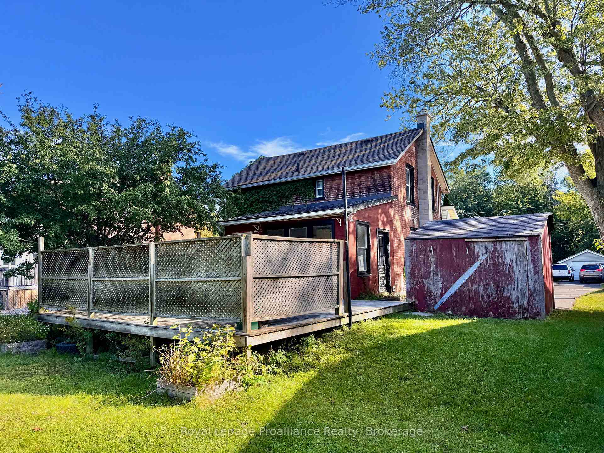Photo 25 of 166 Burnham Street, Belleville, Belleville Ward — HOMEH