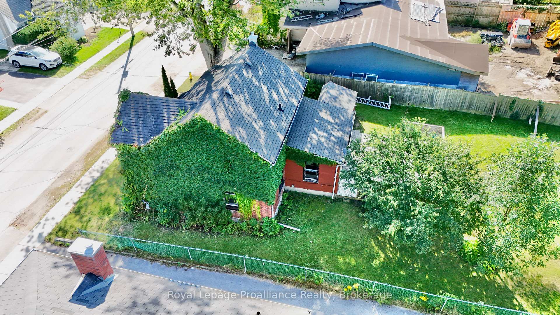 Photo 31 of 166 Burnham Street, Belleville, Belleville Ward — HOMEH