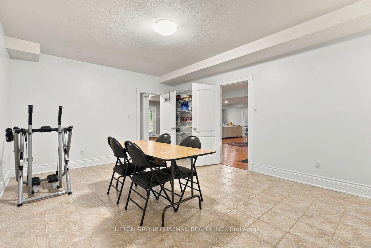 Photo 38 of 1802 Riverbend Road, London, South A — HOMEH