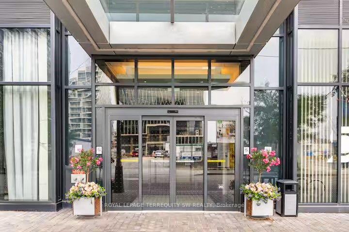 Photo of Unit 901, 15 Merchants Wharf Court