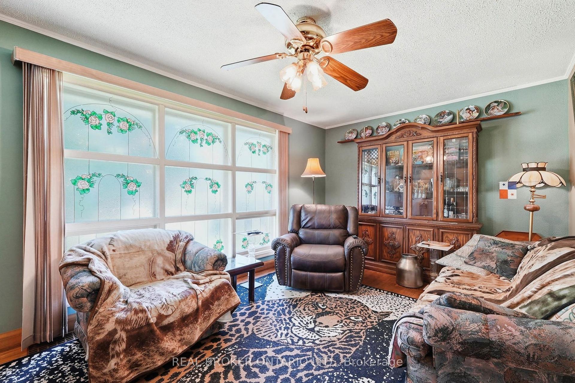 Photo 18 of 21 Oakwood Avenue, Kitchener, Fairfield — HOMEH
