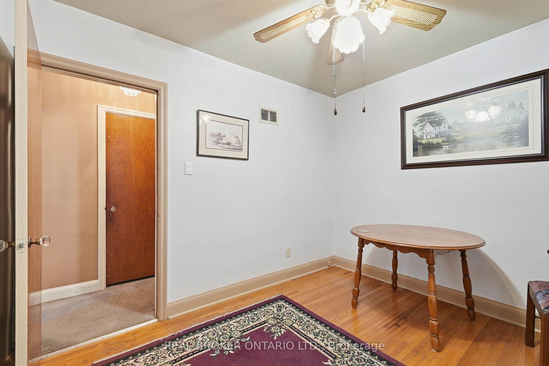 Photo 22 of 21 Oakwood Avenue, Kitchener, Fairfield — HOMEH