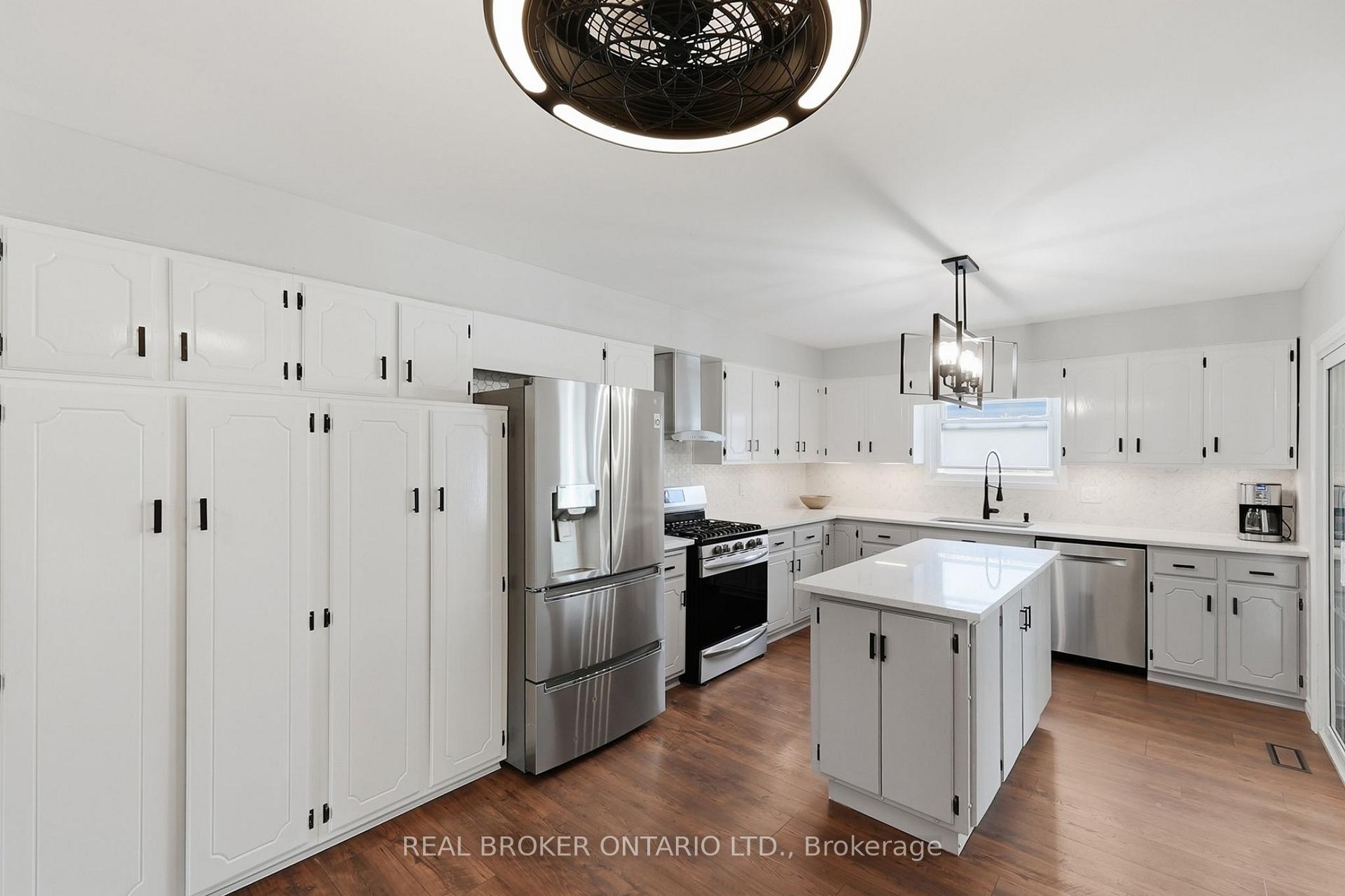 Photo 12 of 60 Ebydale Drive, Kitchener, Grand River North — HOMEH