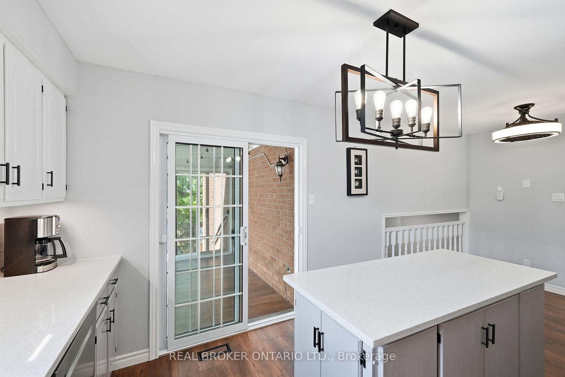 Photo 15 of 60 Ebydale Drive, Kitchener, Grand River North — HOMEH