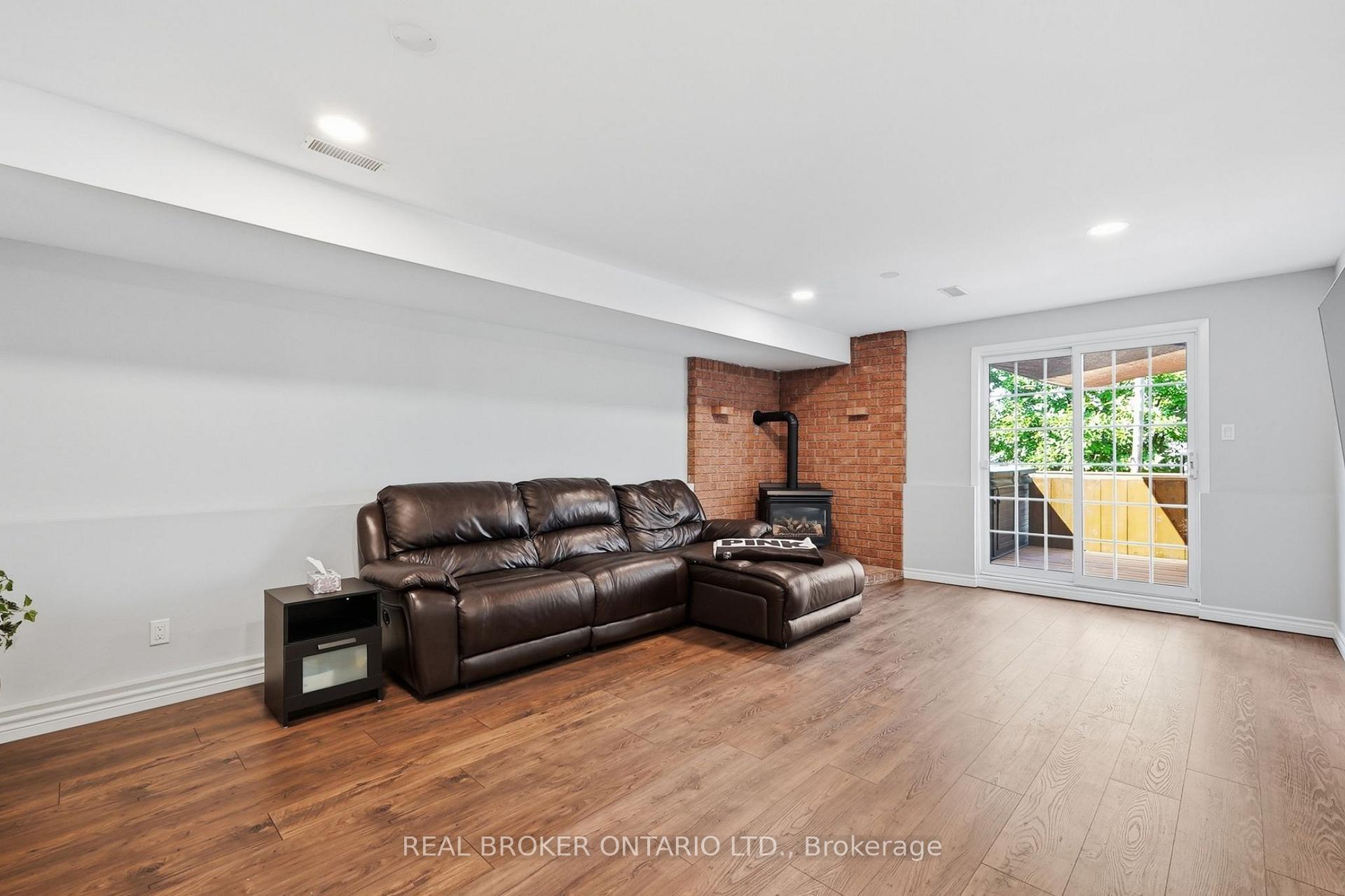 Photo 18 of 60 Ebydale Drive, Kitchener, Grand River North — HOMEH