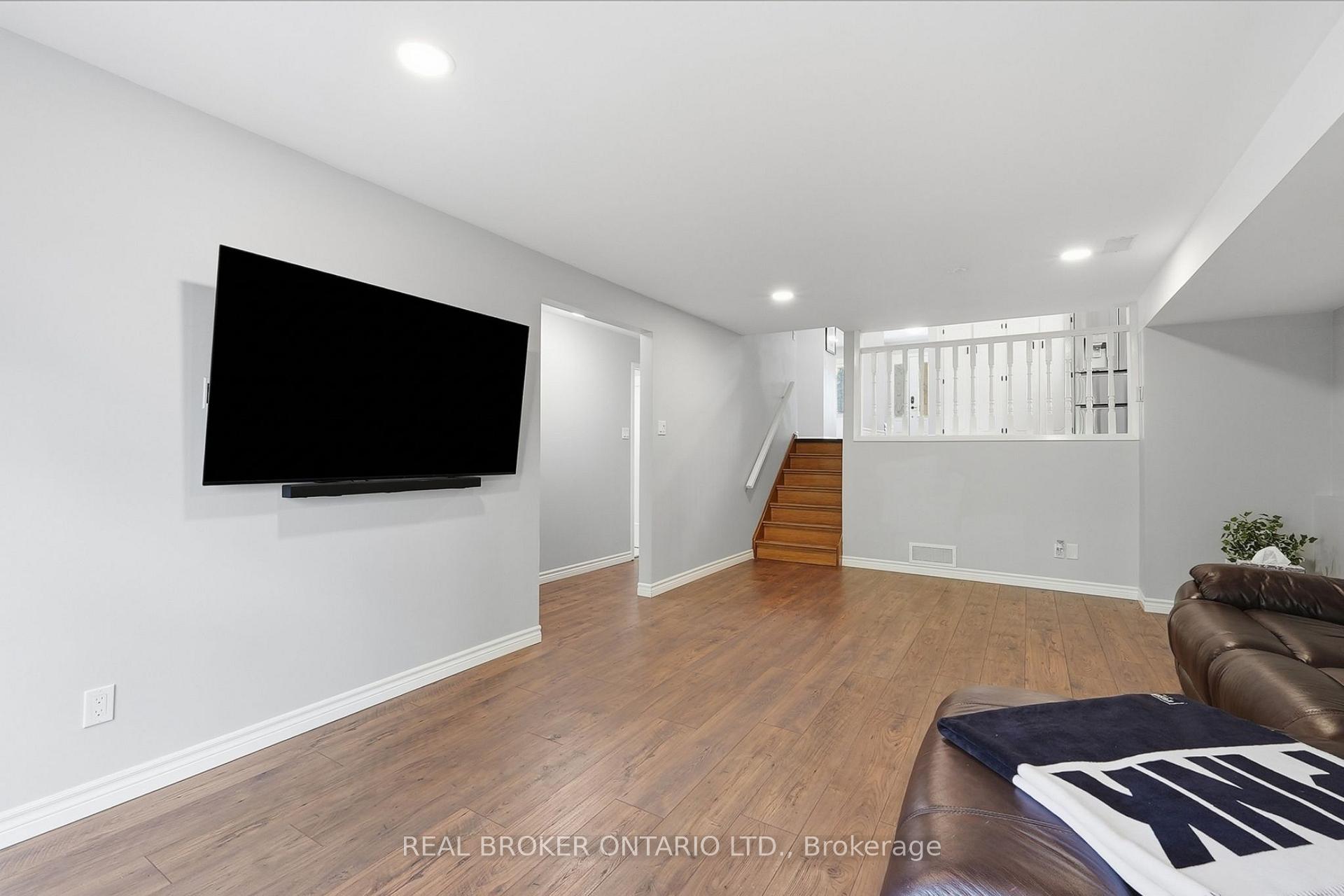 Photo 19 of 60 Ebydale Drive, Kitchener, Grand River North — HOMEH