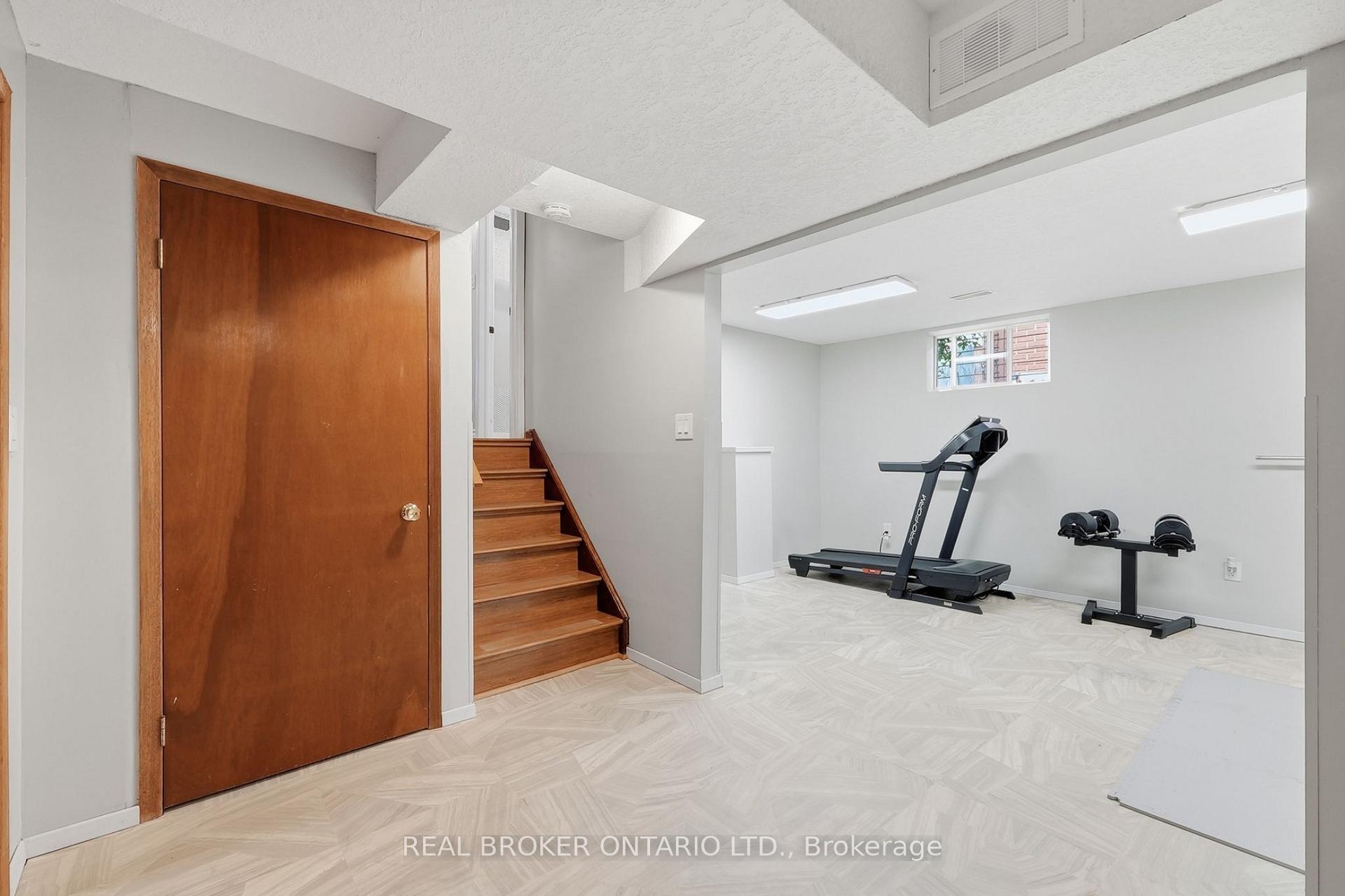 Photo 30 of 60 Ebydale Drive, Kitchener, Grand River North — HOMEH