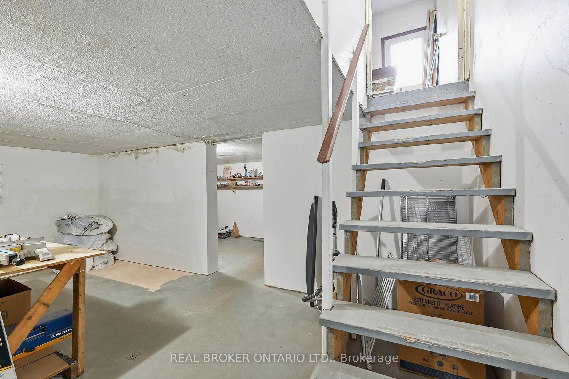 Photo 32 of 60 Ebydale Drive, Kitchener, Grand River North — HOMEH