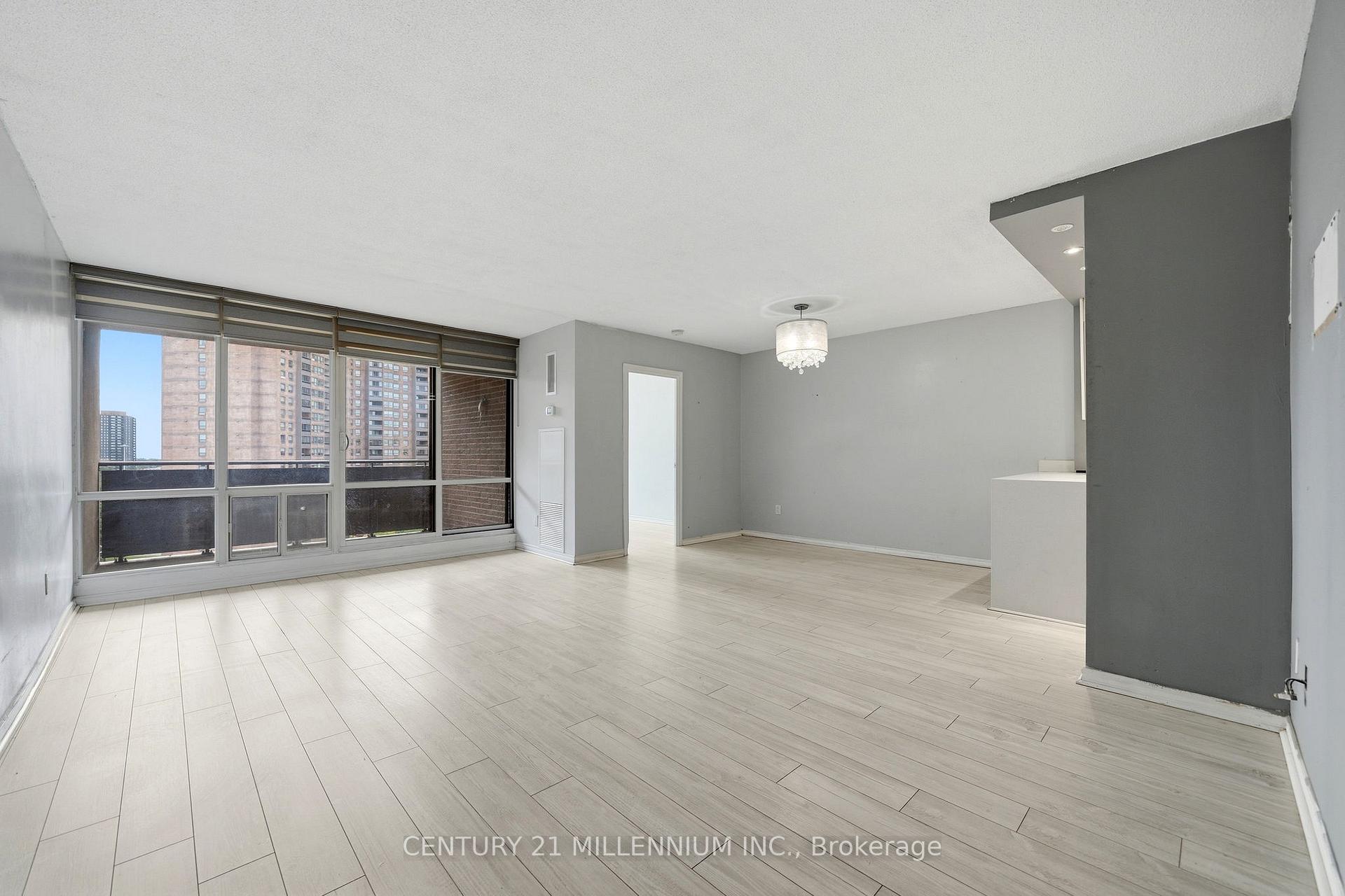 Photo 7 of Unit 903, 714 The West Mall, Etobicoke, Eringate-Centennial-West Deane — HOMEH