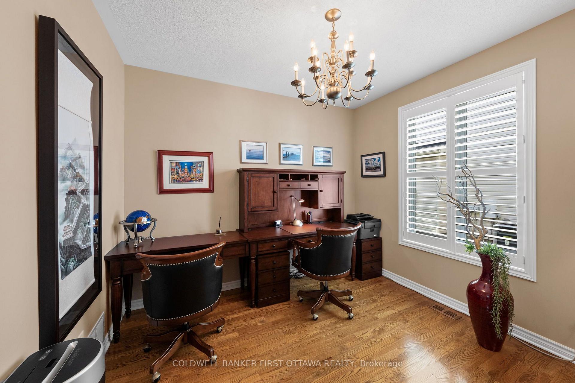 Photo 10 of 58 Golflinks Drive, Ottawa, Barrhaven - Stonebridge — HOMEH