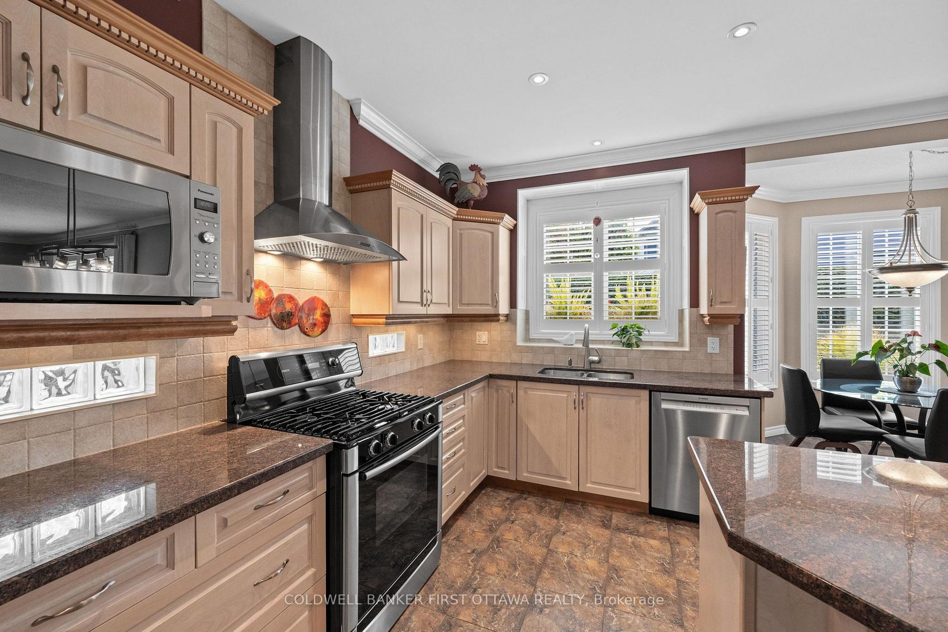 Photo 15 of 58 Golflinks Drive, Ottawa, Barrhaven - Stonebridge — HOMEH