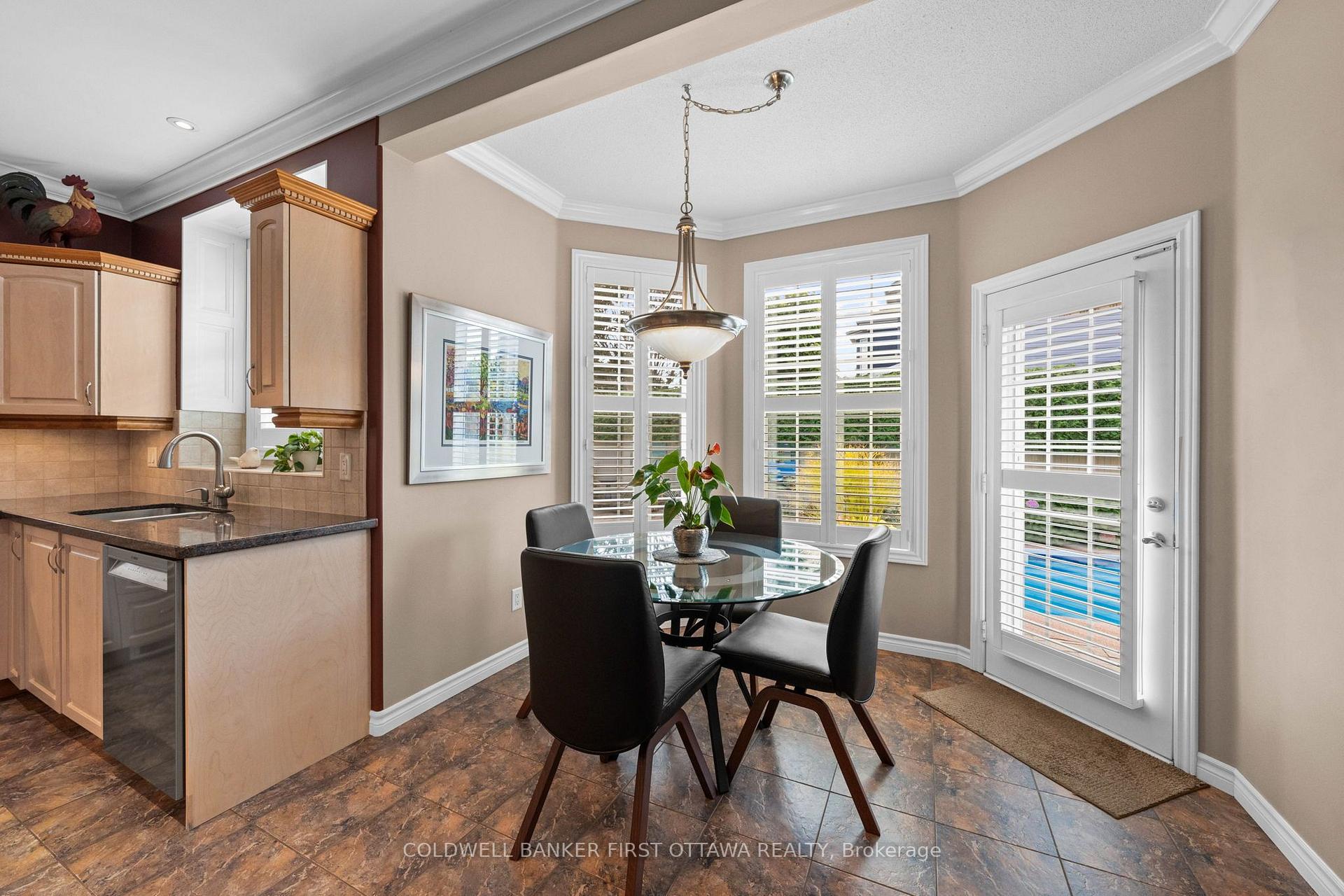 Photo 16 of 58 Golflinks Drive, Ottawa, Barrhaven - Stonebridge — HOMEH