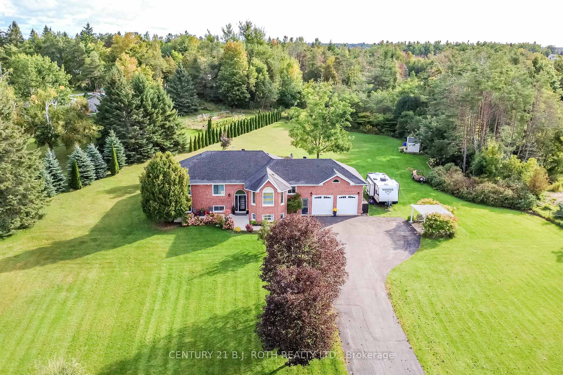 Photo 1 of 7 Orsi Drive, Oro-Medonte, Rural Oro-Medonte — HOMEH