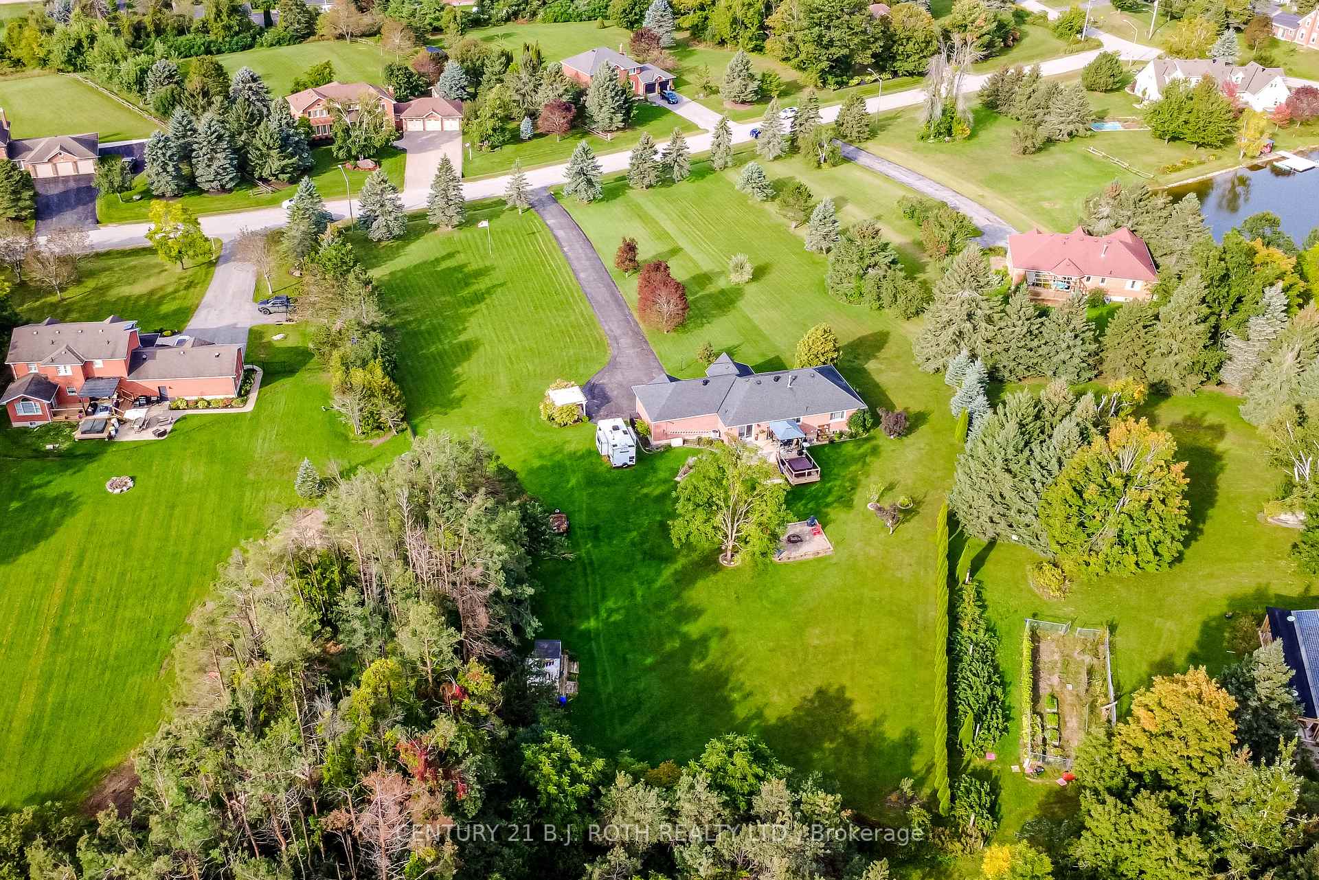 Photo 3 of 7 Orsi Drive, Oro-Medonte, Rural Oro-Medonte — HOMEH