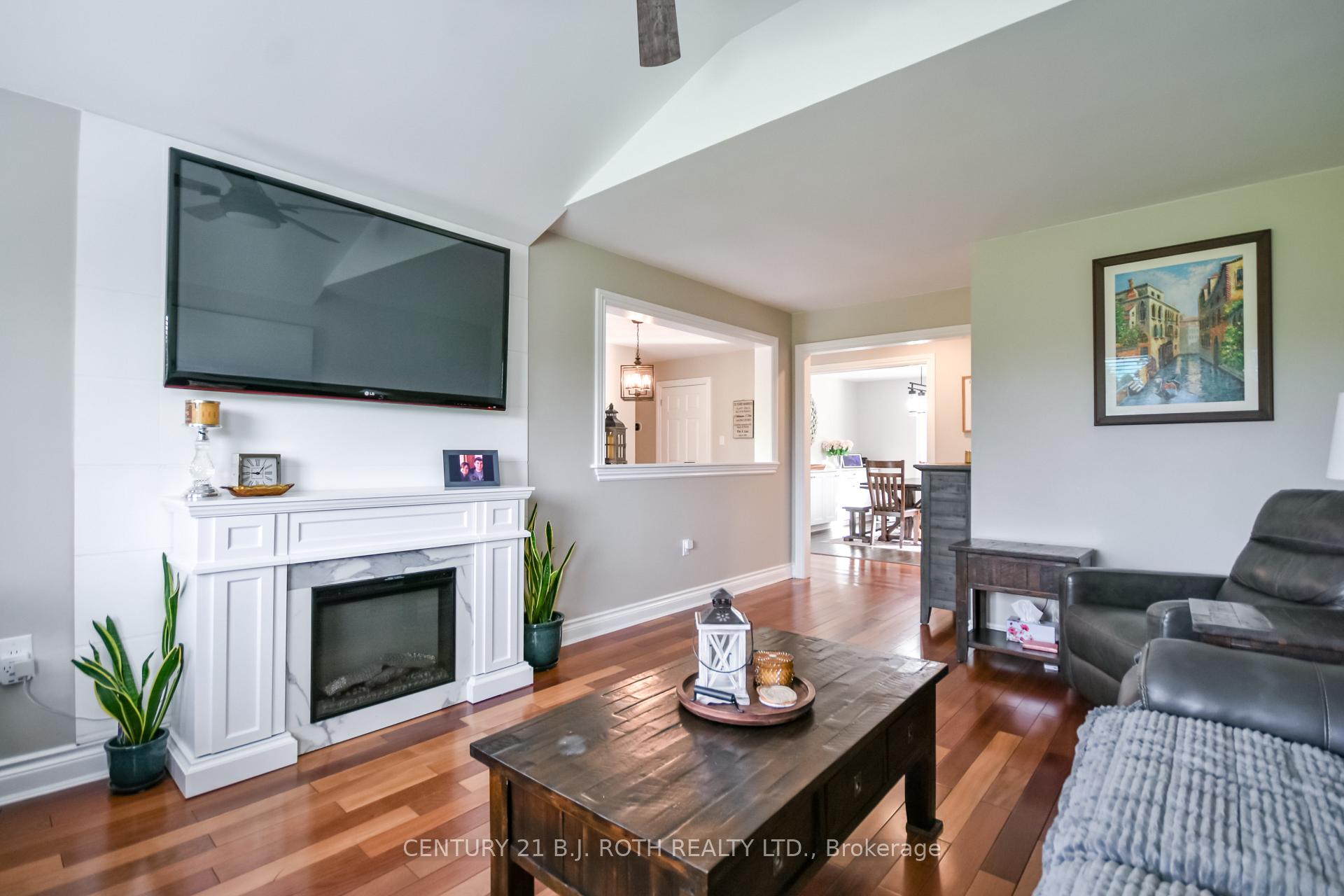 Photo 10 of 7 Orsi Drive, Oro-Medonte, Rural Oro-Medonte — HOMEH