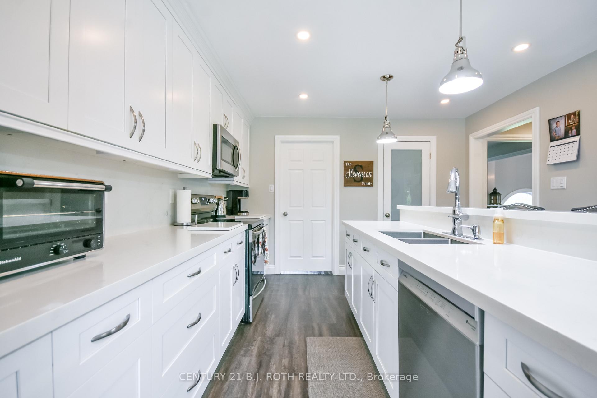 Photo 14 of 7 Orsi Drive, Oro-Medonte, Rural Oro-Medonte — HOMEH