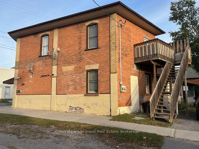 Photo 2 of 226 Lake Street, Peterborough, Town Ward 3 — HOMEH
