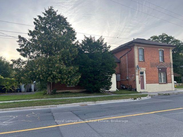 Photo 7 of 226 Lake Street, Peterborough, Town Ward 3 — HOMEH