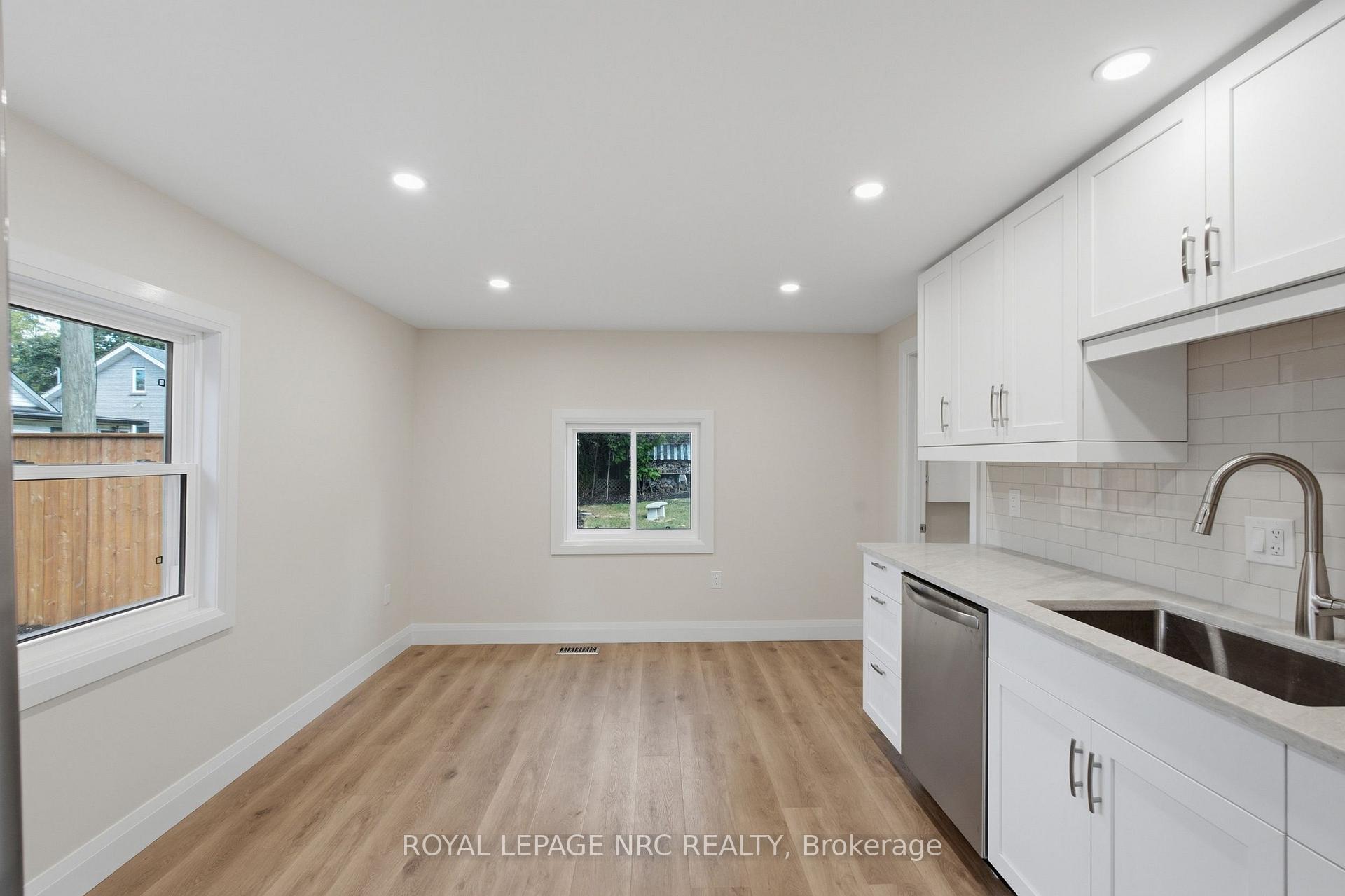 Photo 8 of 116 Dufferin Street, West Lincoln, Smithville — HOMEH