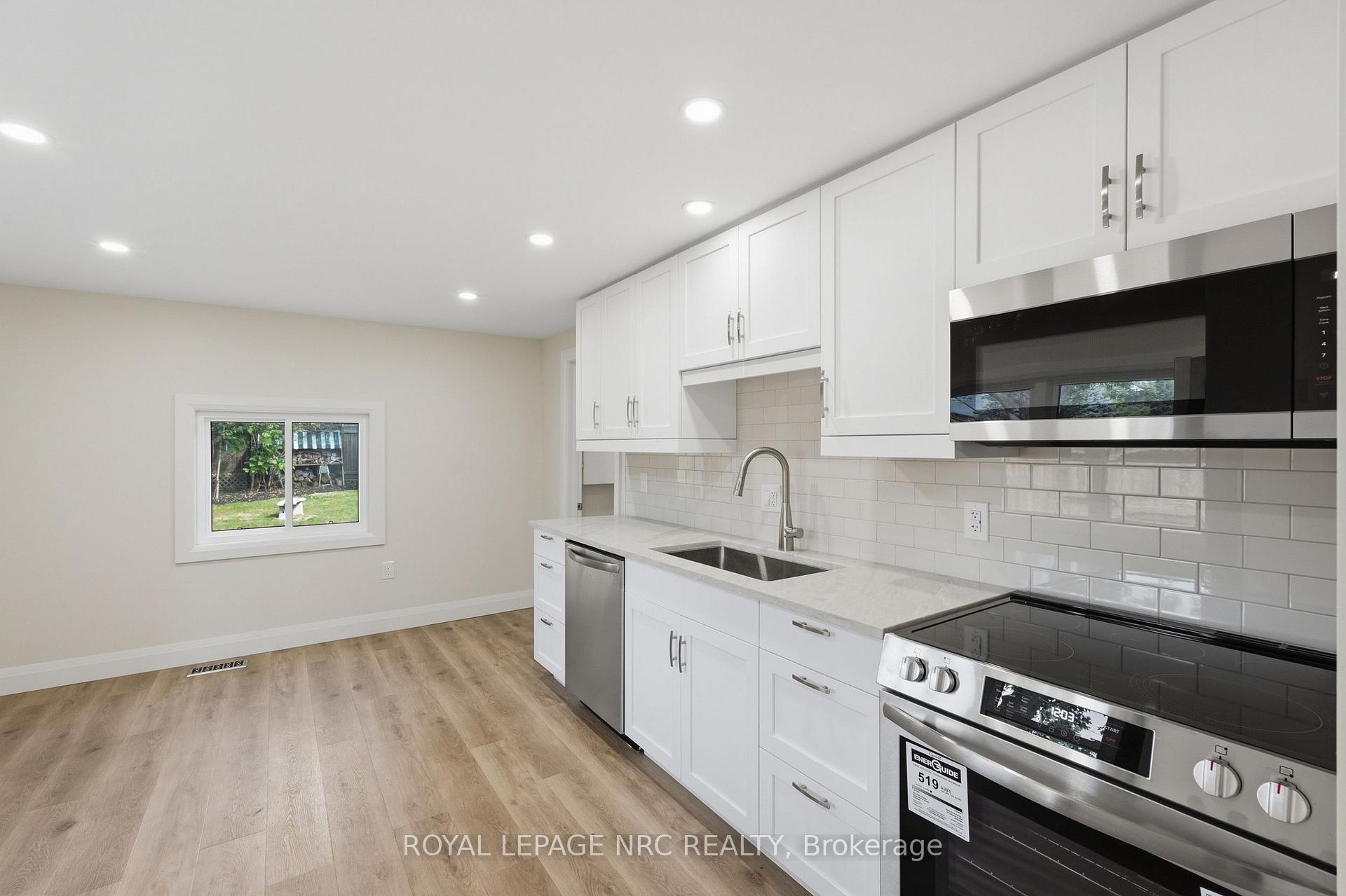 Photo 9 of 116 Dufferin Street, West Lincoln, Smithville — HOMEH