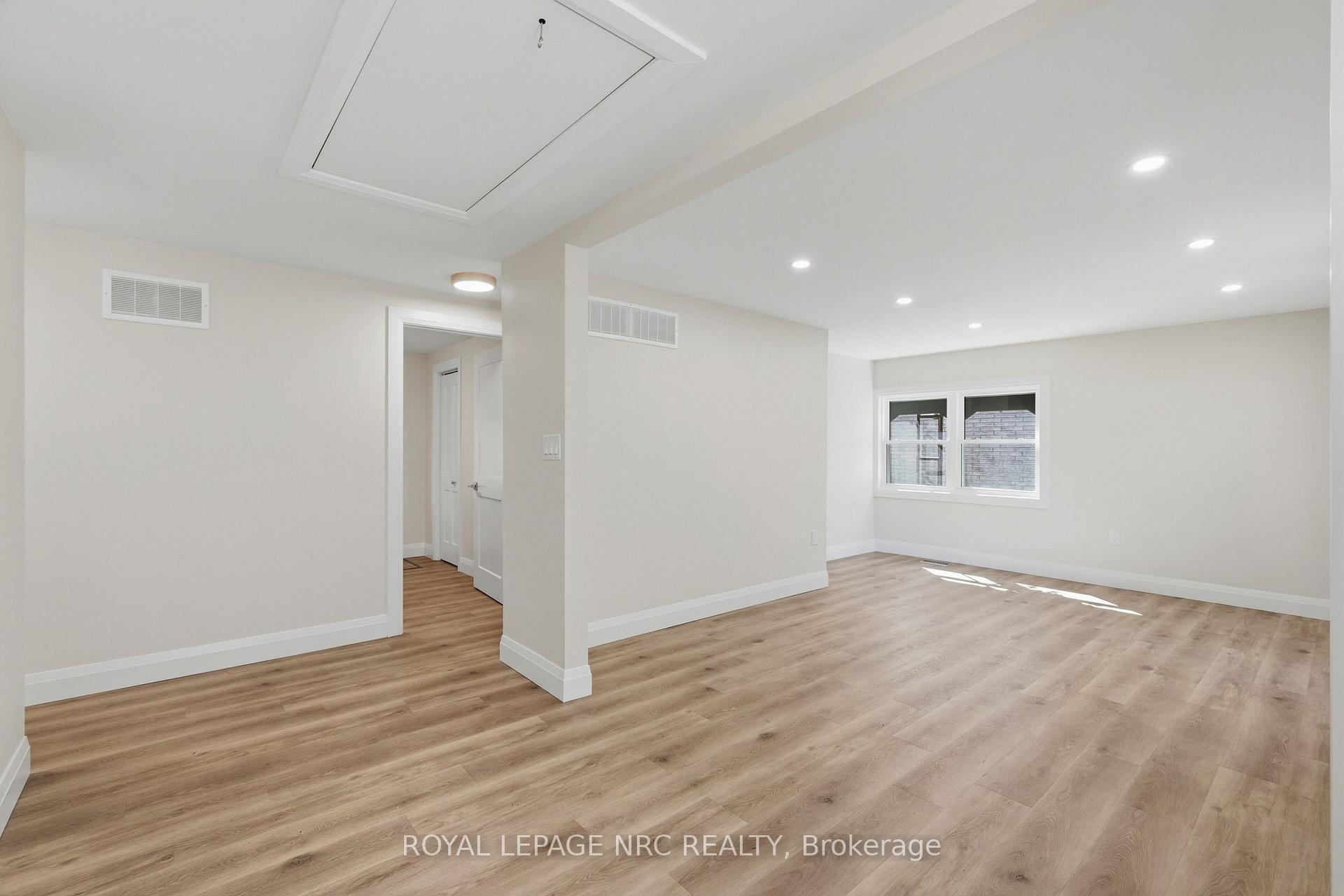 Photo 22 of 116 Dufferin Street, West Lincoln, Smithville — HOMEH