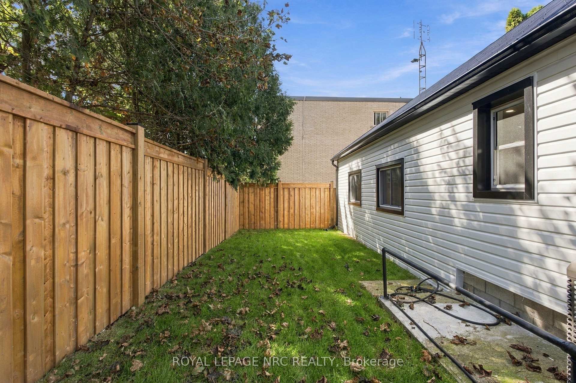 Photo 40 of 116 Dufferin Street, West Lincoln, Smithville — HOMEH