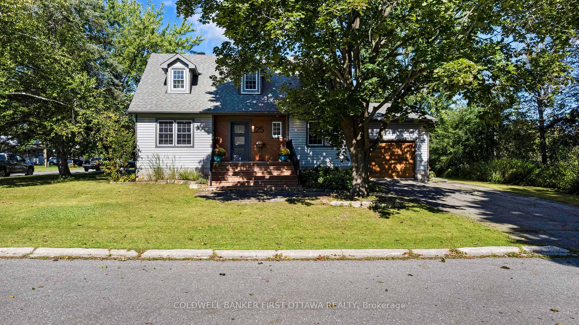 Photo of 25 Robert Road