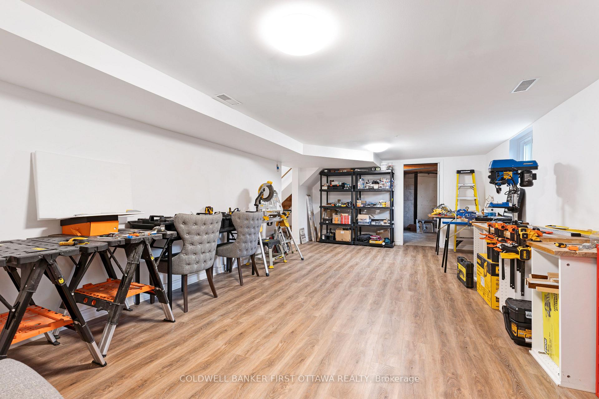 Photo 21 of 25 Robert Road, Perth, Perth — HOMEH