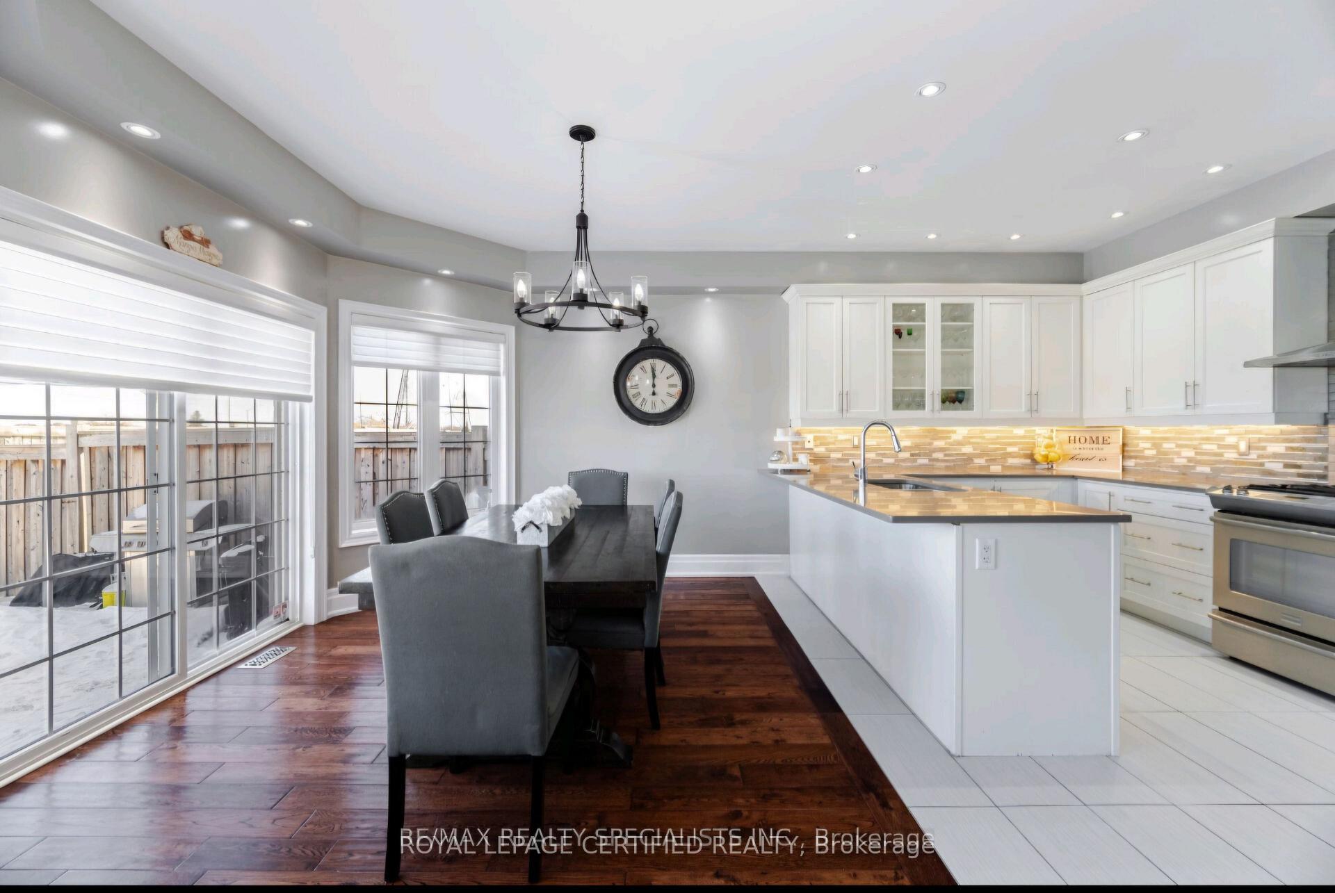 Photo 8 of 122 Teal Crest Circle, Brampton, Credit Valley — HOMEH