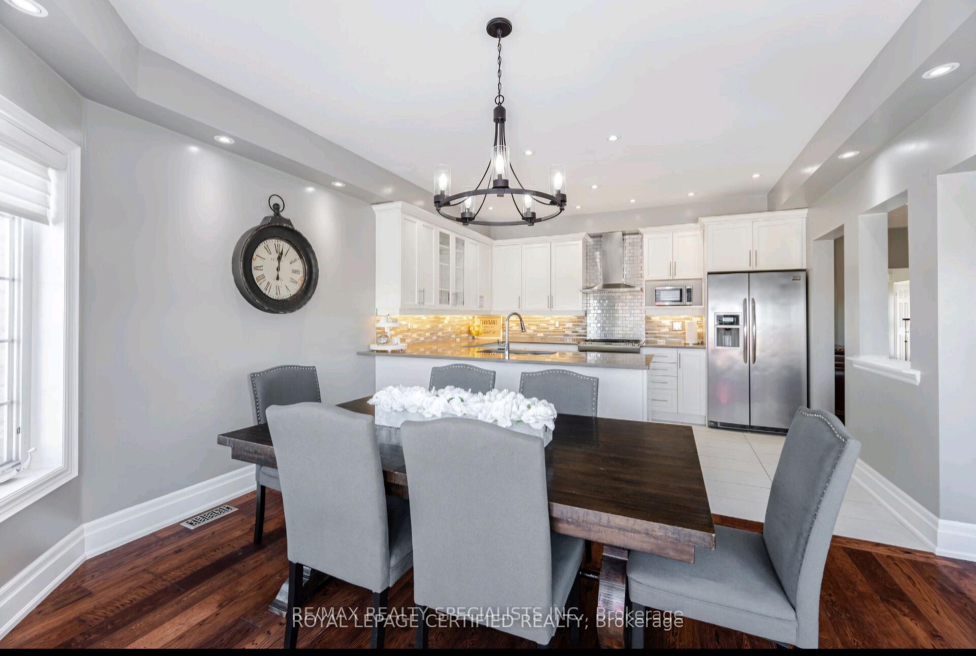 Photo 10 of 122 Teal Crest Circle, Brampton, Credit Valley — HOMEH