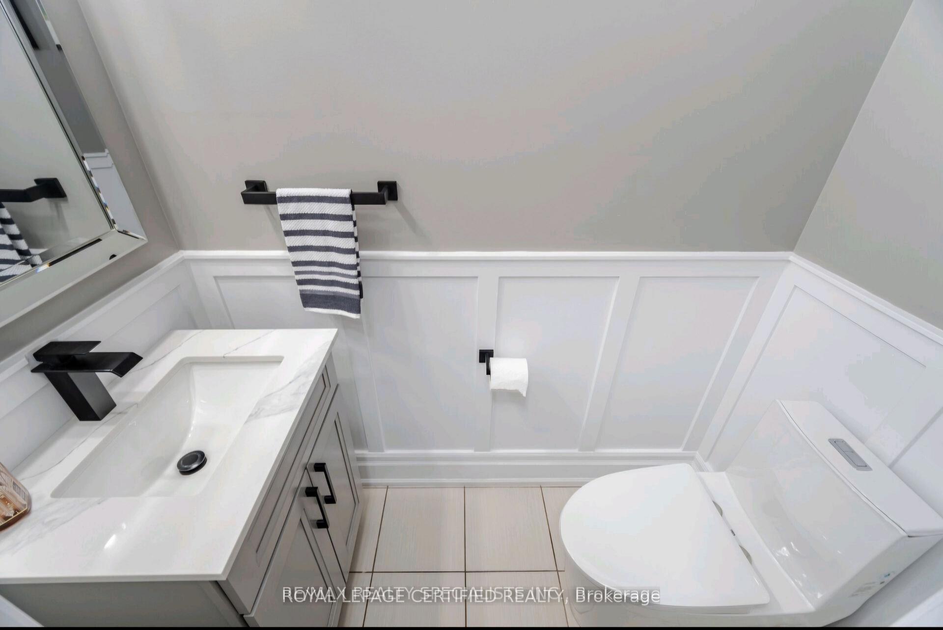 Photo 15 of 122 Teal Crest Circle, Brampton, Credit Valley — HOMEH