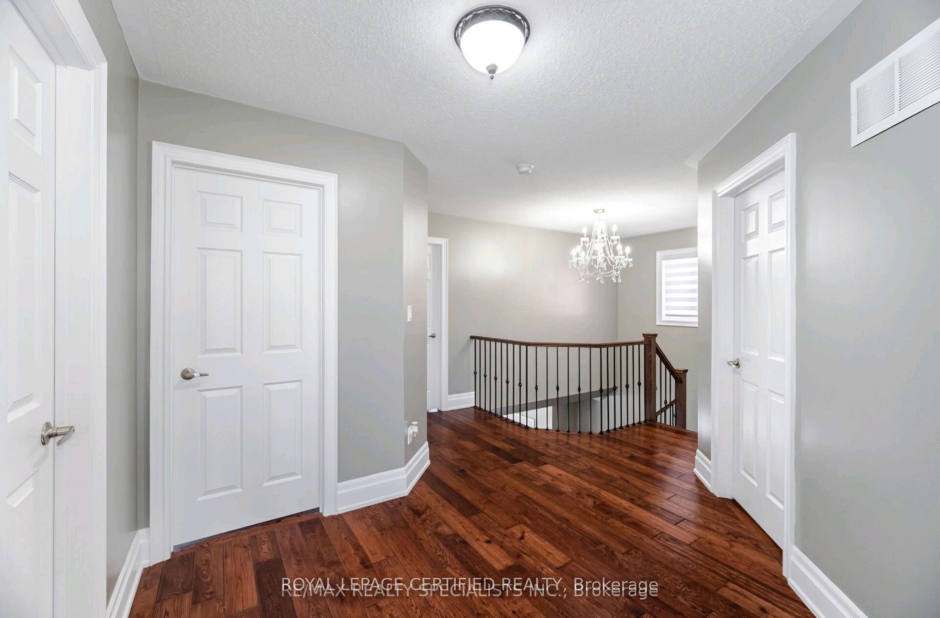 Photo 16 of 122 Teal Crest Circle, Brampton, Credit Valley — HOMEH