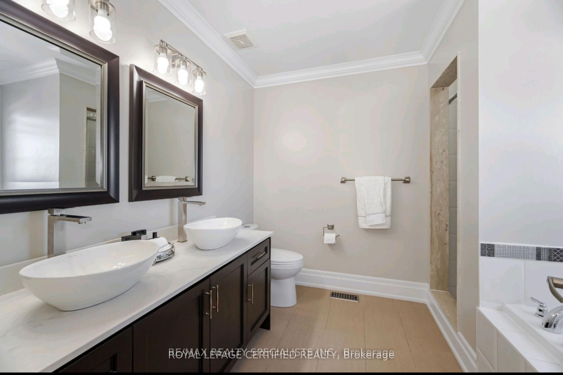 Photo 20 of 122 Teal Crest Circle, Brampton, Credit Valley — HOMEH